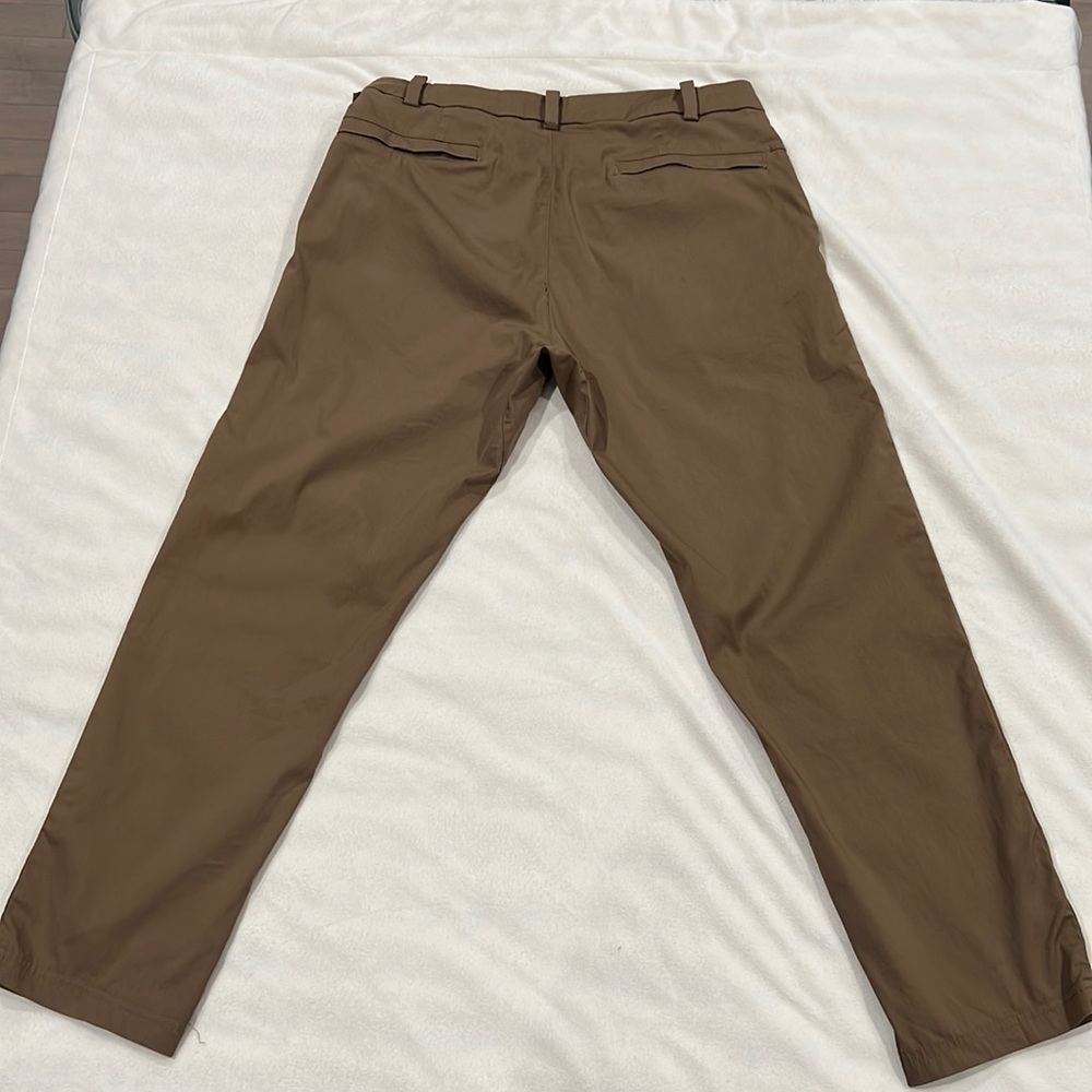Lululemon Men’s 32”x 27” Commission Pant Classic - Artifact Color - Picture 4 of 11